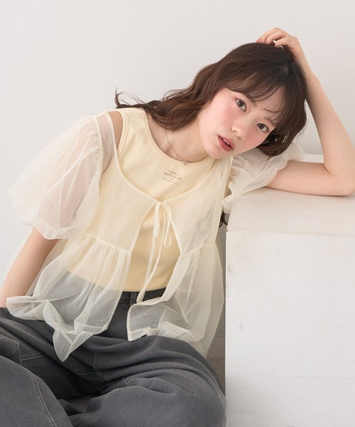 earth music&ecology(アースミュージックアンドエコロジー)の「SET2点チュールバルーンブラウス+ロゴタンク(Tシャツ/カットソー・レディース・ブラック/アイボリー/ピンクベージュ・FREE)」の5枚目の写真