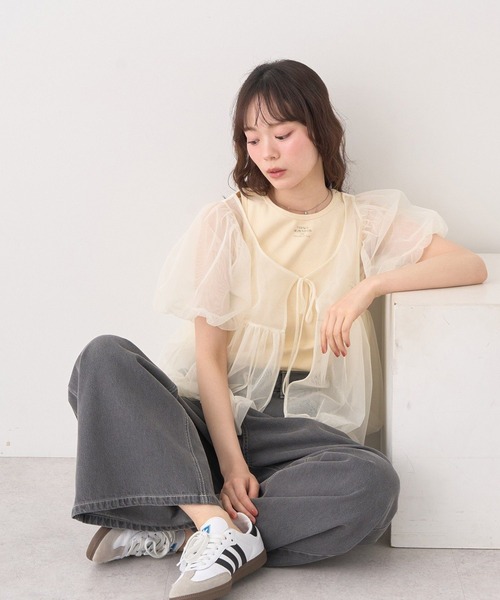 earth music&ecology(アースミュージックアンドエコロジー)の「SET2点チュールバルーンブラウス+ロゴタンク(Tシャツ/カットソー・レディース・ブラック/アイボリー/ピンクベージュ・FREE)」の4枚目の写真