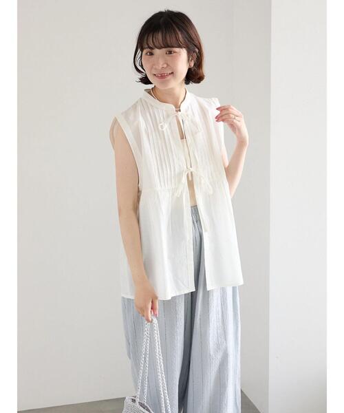 Samansa Mos2 blue（サマンサモスモスブルー）の「【Made in India】リボンベスト（シャツ/ブラウス・レディース・ブラック/オフホワイト/ネイビー・F）」の10枚目の写真