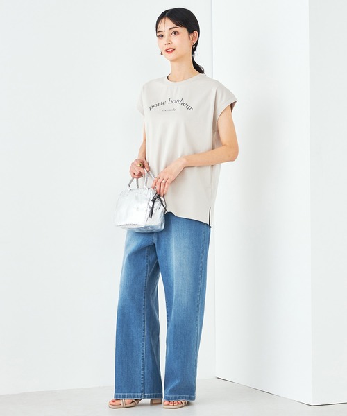 a.v.v(アーヴェヴェ)の「【コットン100%】フレンチスリーブロゴTシャツ(Tシャツ/カットソー・レディース・ホワイト/グレー系その他・34/36/38/40/42)」の9枚目の写真