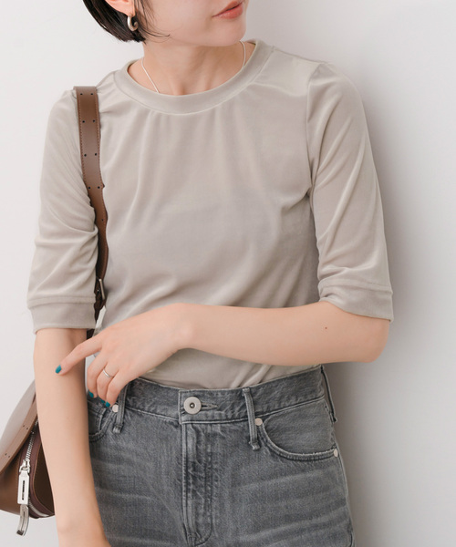 Spick & Span（スピックアンドスパン）の「《追加》ベロアハーフスリーブプルオーバー（Tシャツ/カットソー・レディース・ライトグレー/ブラウン/ブルー・FREE）」の2枚目の写真