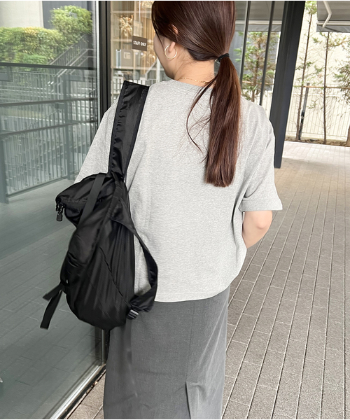 JOURNAL STANDARD（ジャーナルスタンダード）の「《追加3》汗ジミ防止天竺ビッグT（Tシャツ/カットソー・レディース・ホワイト/ブラック系その他/チャコールグレー・FREE）」の22枚目の写真