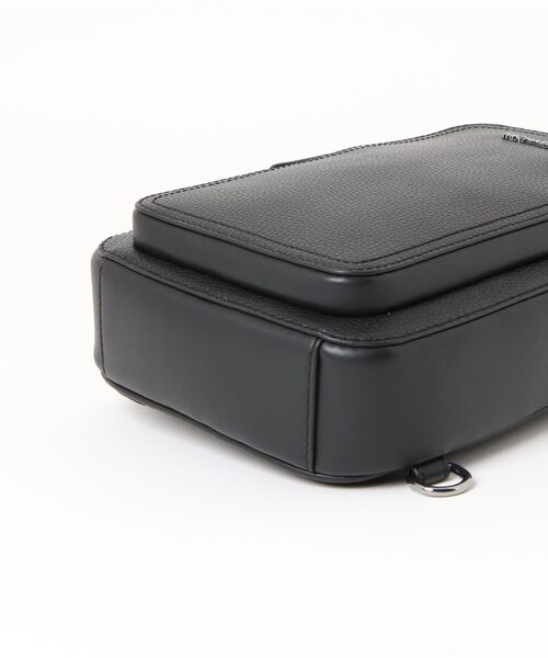 MICHAEL KORS（マイケルコース）の「COOPER ペブルレザー コミューター スリングパック（バックパック/リュック・メンズ・ブラック・FREE）」の3枚目の写真