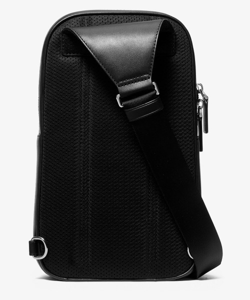 MICHAEL KORS（マイケルコース）の「COOPER ペブルレザー コミューター スリングパック（バックパック/リュック・メンズ・ブラック・FREE）」の6枚目の写真