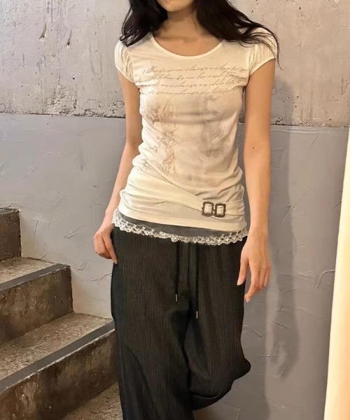 tシャツ A'GEM/9 × .kom 「.KOM/ドットケーオーエム」 グラフィックレースドッキングTシャツ レディース A'GEM/9 × .kom 『.KOM/ドットケーオーエム』レースドッキング