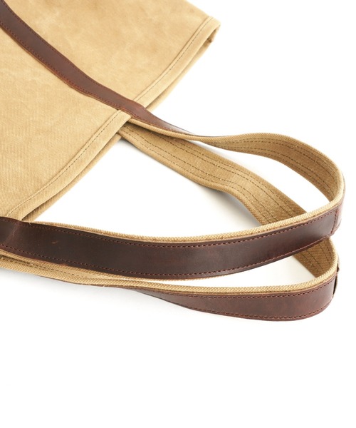 ARTS & CRAFTS（アーツアンドクラフト）の「アーツアンドクラフツ / AGING CANVAS エイジングキャンバス / BASIC TOTE ベーシックトート（トートバッグ・メンズ・オリーブ/タン・FREE）」の14枚目の写真