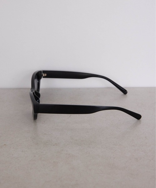 Carmelo（カーメロ）の「Cat eye oval sunglass（サングラス・レディース・ブラック/ホワイト・FREE）」の4枚目の写真