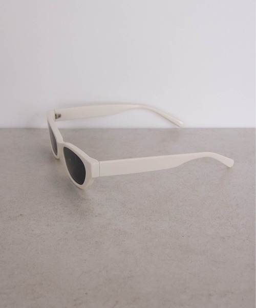 Carmelo（カーメロ）の「Cat eye oval sunglass（サングラス・レディース・ブラック/ホワイト・FREE）」の9枚目の写真