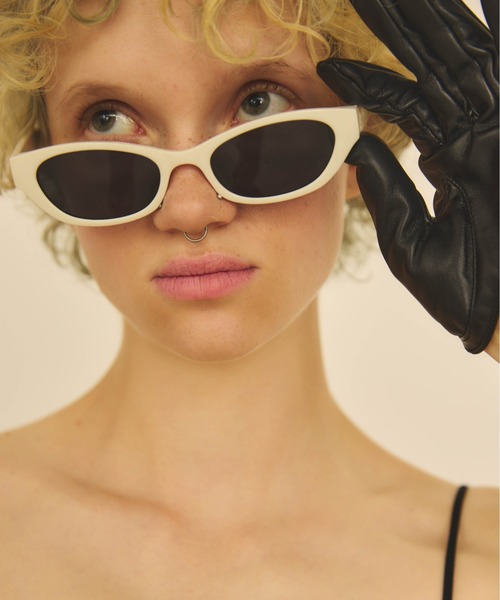 Carmelo（カーメロ）の「Cat eye oval sunglass（サングラス・レディース・ブラック/ホワイト・FREE）」の19枚目の写真