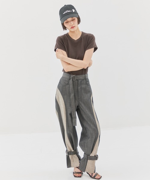 La Maison de Lyllis(メゾンドリリス)の「【LY/エルワイ】《STUDIOUS別注》Letrero cap & Vintage Pin Set/レトレロキャップ/ピンつき(キャップ・レディース・ブラウン/ベージュ/ブラック・FREE)」の4枚目の写真