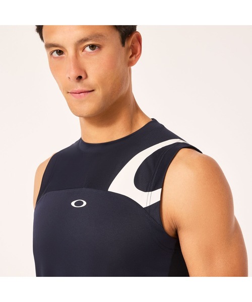 OAKLEY(オークリー)の「オークリー ENHANCE TECH COLD NS CREW 2.0/タンクトップ/ Training・トレーニングコレクション/ スポーツ/ OAKLEY(タンクトップ・メンズ・ブラック/ブルー系その他/ネイビー/ホワイト・L/M/S/XL/XS)」の18枚目の写真