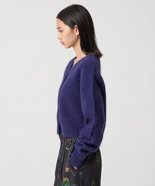 EMMEL REFINES（エメルリファインズ）の「＜EMMEL REFINES＞EM FOX/W/CA Vネック カーディガン（カーディガン/ボレロ・レディース・レッド/ライトグレー/パープル・FREE）」の17枚目の写真