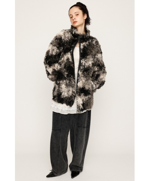 SLY(スライ)の「【2サイズ展開】CURLED BOA BZ カールド ボア ブルゾン 冬服 クリスマス(ブルゾン・レディース・ブラウン系その他2/グレー/ブラック系その他2・1/2)」の16枚目の写真