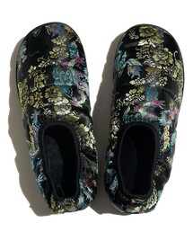 SUBU(スブ)のSUBU / VAMP SHOES CHINADRESS Dots Collection 2025(サンダル)