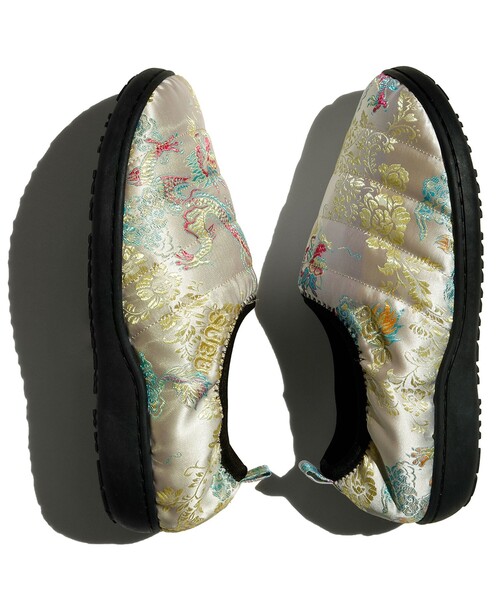 SUBU(スブ)の「SUBU / VAMP SHOES CHINADRESS Dots Collection 2025(サンダル・レディース・ブラック/ホワイト・00/1/0)」の9枚目の写真