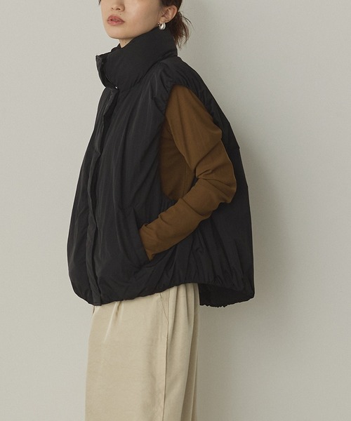 hunch（ハンチ）の「薄中綿 バルーンベスト（ダウンベスト・レディース・ダークブラウン/オフホワイト/ブラック・FREE）」の4枚目の写真