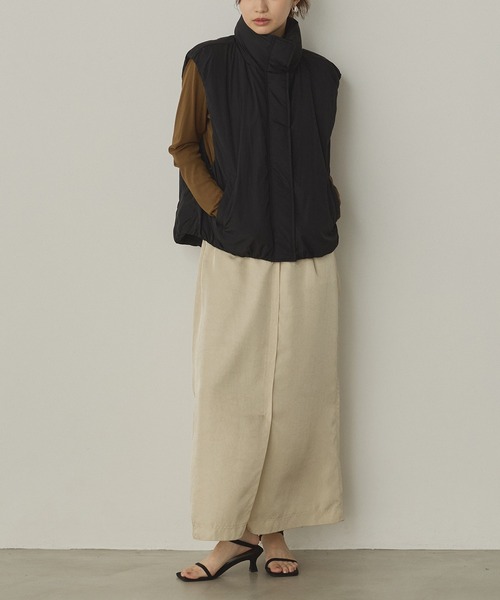 hunch（ハンチ）の「薄中綿 バルーンベスト（ダウンベスト・レディース・ダークブラウン/オフホワイト/ブラック・FREE）」の6枚目の写真