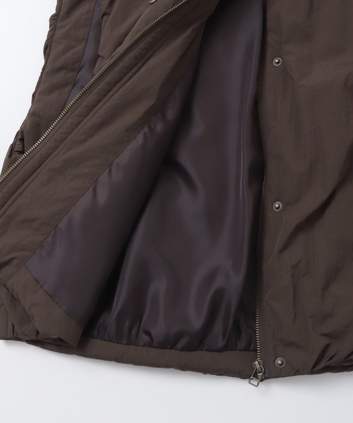 hunch（ハンチ）の「薄中綿 バルーンベスト（ダウンベスト・レディース・ダークブラウン/オフホワイト/ブラック・FREE）」の19枚目の写真