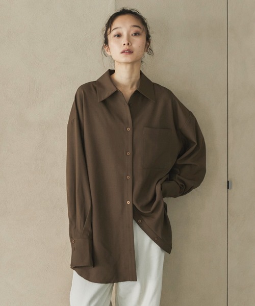 feepur（フェピュール）の「カットオフオーバーシャツ（シャツ/ブラウス・レディース・イエロー/ブラウン/ブルーグレー・MEDIUM）」の3枚目の写真