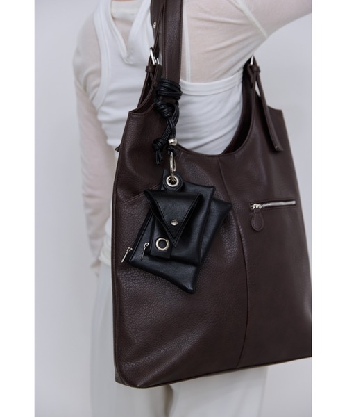 un/neu（アンノイ）の「4パーツカスタムポーチショルダー / ネックストラップ / メガネフォルダー / リップケース（ショルダーバッグ・レディース・ブラウン/ブラック・FREE）」の22枚目の写真