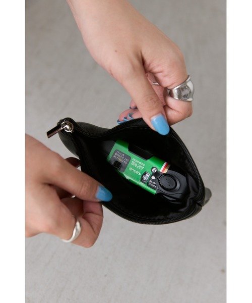 un/neu（アンノイ）の「4パーツカスタムポーチショルダー / ネックストラップ / メガネフォルダー / リップケース（ショルダーバッグ・レディース・ブラウン/ブラック・FREE）」の6枚目の写真