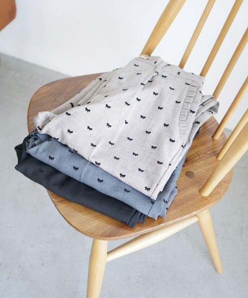 flower(フラワー)の「タイニーリボンパンツ(その他パンツ・レディース・グレー/ブラック/ブラウン・FREE)」の19枚目の写真