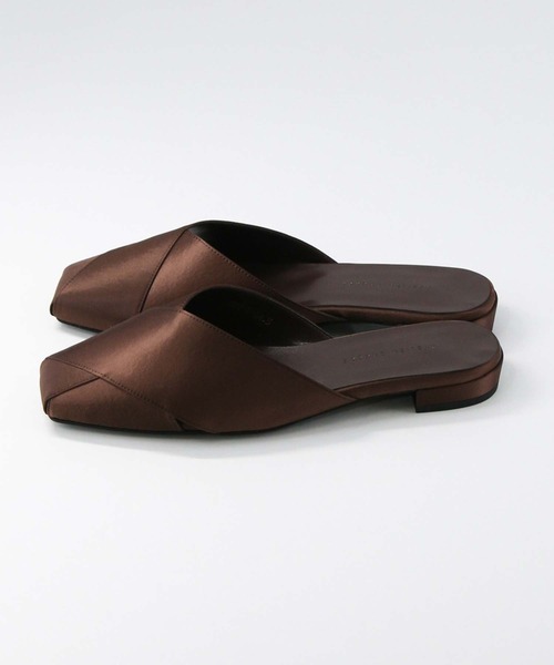 ATELIER BRUGGE（アトリエブルージュ）の「サテンミュールパンプス（パンプス・レディース・ブラウン・24.5/23.5）」の7枚目の写真