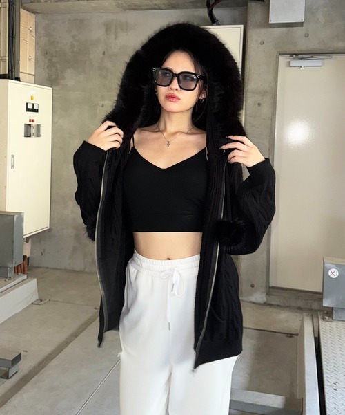 SPIRALGIRL（スパイラルガール）の「ぽんぽん付きケーブル編みZIPニットパーカーワンピース（ニット/セーター・レディース・オフホワイト/ブラック/ベージュ・FREE）」の17枚目の写真