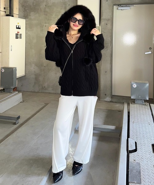 SPIRALGIRL（スパイラルガール）の「ぽんぽん付きケーブル編みZIPニットパーカーワンピース（ニット/セーター・レディース・オフホワイト/ブラック/ベージュ・FREE）」の19枚目の写真