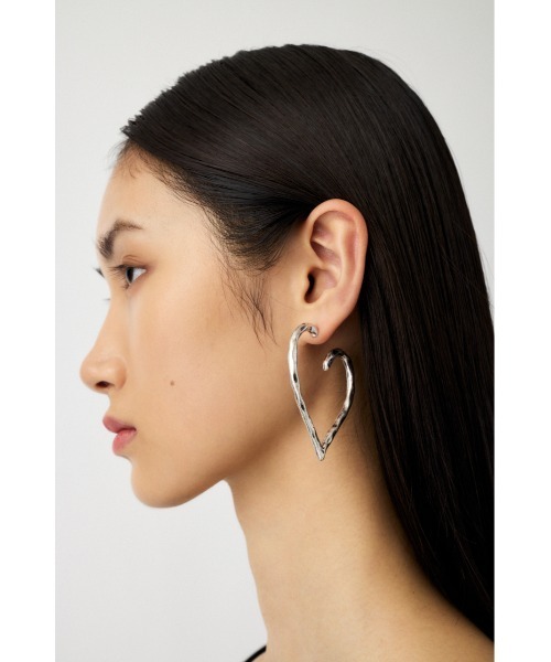 MOUSSY（マウジー）の「HEART ピアス（ピアス（両耳用）・レディース・ゴールド/シルバー・FREE）」の8枚目の写真