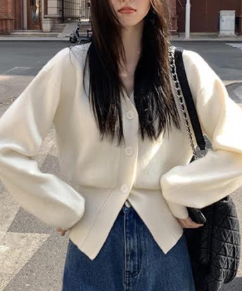 cammie(キャミー)の「ウエストシェイプ3ボタンカーディガン(カーディガン/ボレロ・レディース・モカ/ブラック/アイボリー・F)」の2枚目の写真