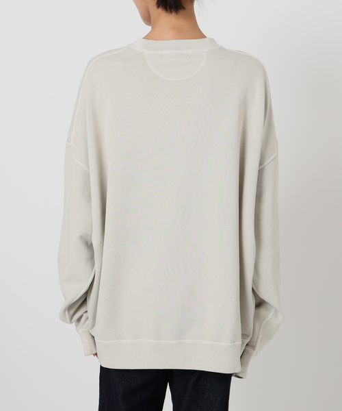 SLOBE IENA（スローブイエナ）の「《WEB限定カラー有り/追加》ビックシルエットピグメント裏毛プルオーバー（スウェット・レディース・ベージュ/ブラウン/ブラック系その他/ネイビー・FREE）」の18枚目の写真