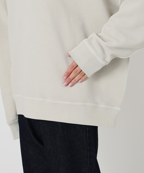 SLOBE IENA（スローブイエナ）の「《WEB限定カラー有り/追加》ビックシルエットピグメント裏毛プルオーバー（スウェット・レディース・ベージュ/ブラウン/ブラック系その他/ネイビー・FREE）」の21枚目の写真