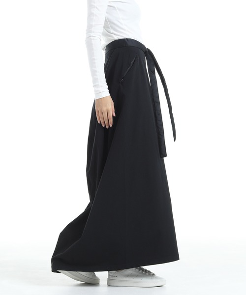 Y-3（ワイスリー）の「Y-3 TRACK SKIRT（スカート・レディース・ブラック・MEDIUM/LARGE/SMALL/X-SMALL/XX-SMALL）」の2枚目の写真