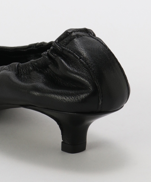 Spick & Span（スピックアンドスパン）の「CORSO ROMA 9 / コルソローマノーヴェ ギャザーパンプス（パンプス・レディース・ボルドー/ブラック・36/38/37）」の4枚目の写真