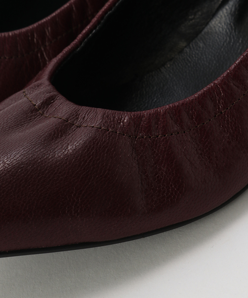 Spick & Span（スピックアンドスパン）の「CORSO ROMA 9 / コルソローマノーヴェ ギャザーパンプス（パンプス・レディース・ボルドー/ブラック・36/38/37）」の8枚目の写真