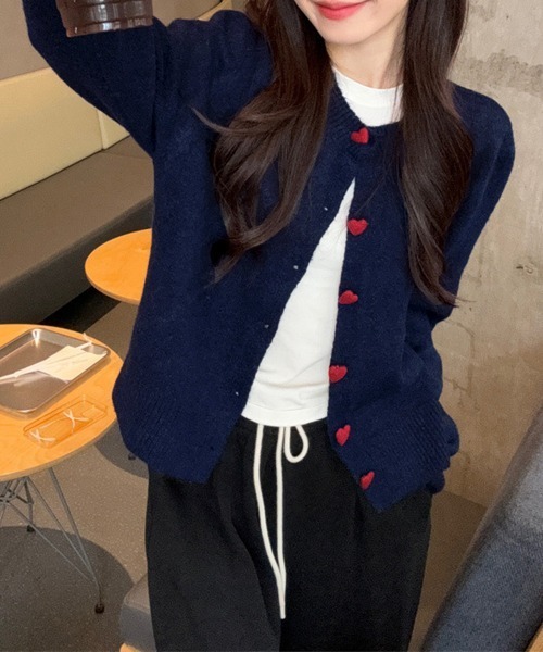 Miniministore(ミニミニストア)の「【26秋冬】ハートボタンニットカーディガン秋冬韓国風(カーディガン/ボレロ・レディース・アイボリー/ライトブルー/グレー/レッド/ピンク/ネイビー/イエロー/ブラック・FREE)」の18枚目の写真