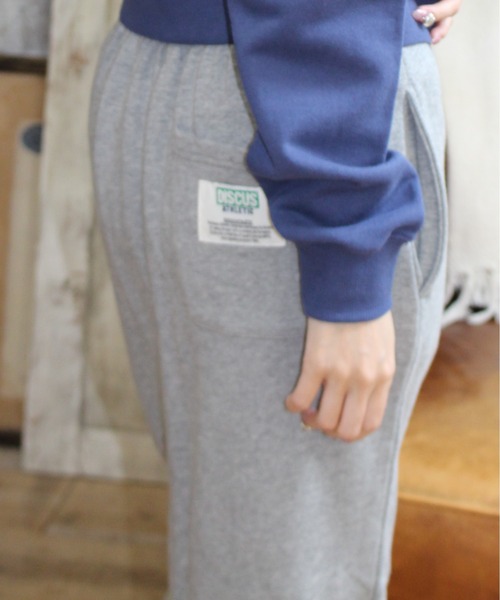 DISCUS ATHLETIC（ディスカス　アスレチック）の「【DISCUS ATHLETIC/ディスカス アスレチック】裏毛ナロースカート（スカート・レディース・グリーン/ブラック/ブルー/杢グレー・MEDIUM/LARGE）」の15枚目の写真