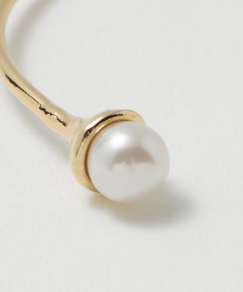 BEAUTY&YOUTH UNITED ARROWS(ビューティーアンドユースユナイテッドアローズ)の「ワン パールモチーフ バングル(バングル/リストバンド・レディース・シルバー/ゴールド・FREE)」の6枚目の写真