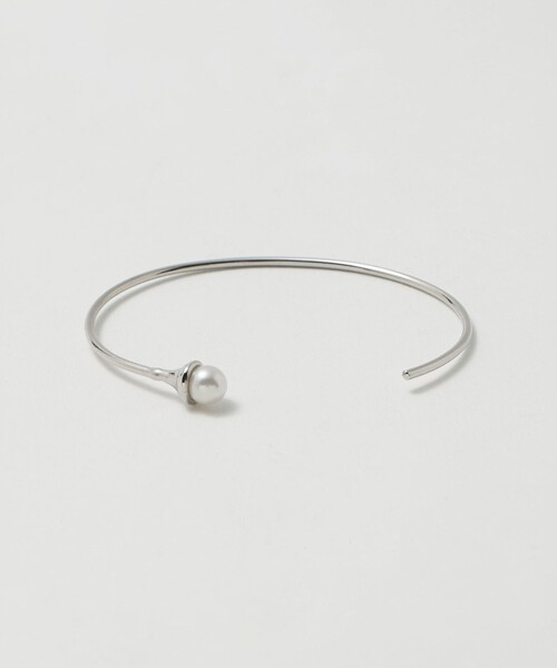 BEAUTY&YOUTH UNITED ARROWS(ビューティーアンドユースユナイテッドアローズ)の「ワン パールモチーフ バングル(バングル/リストバンド・レディース・シルバー/ゴールド・FREE)」の7枚目の写真