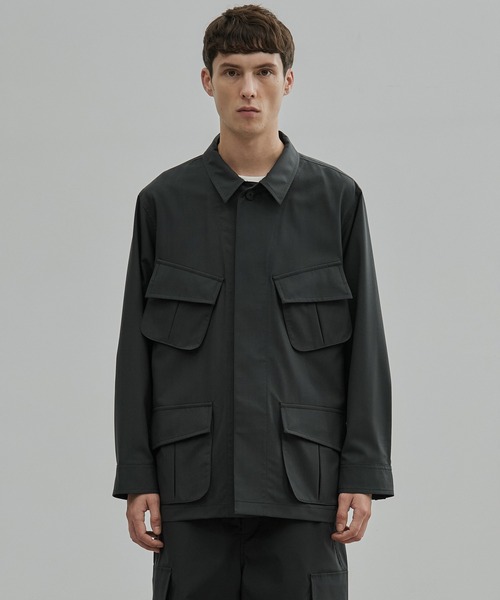 UNITED TOKYO(ユナイテッドトウキョウ)の「Super120s Wool Typewriter Fatigue Jacket(ブルゾン・メンズ・ブラック/ダークグレー・1/2)」の6枚目の写真