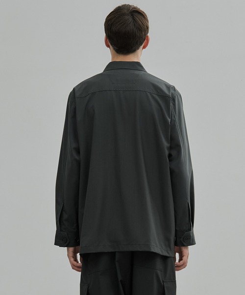 UNITED TOKYO(ユナイテッドトウキョウ)の「Super120s Wool Typewriter Fatigue Jacket(ブルゾン・メンズ・ブラック/ダークグレー・1/2)」の8枚目の写真