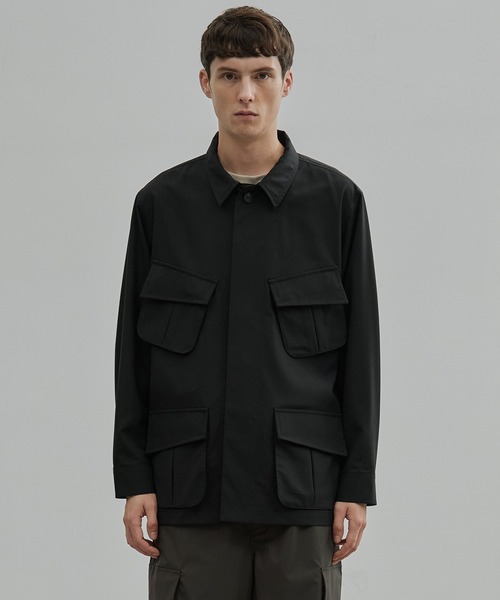 UNITED TOKYO(ユナイテッドトウキョウ)の「Super120s Wool Typewriter Fatigue Jacket(ブルゾン・メンズ・ブラック/ダークグレー・1/2)」の3枚目の写真