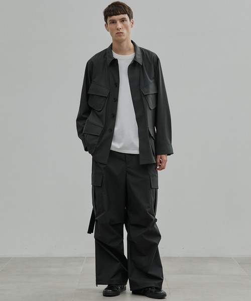 UNITED TOKYO(ユナイテッドトウキョウ)の「Super120s Wool Typewriter Fatigue Jacket(ブルゾン・メンズ・ブラック/ダークグレー・1/2)」の16枚目の写真