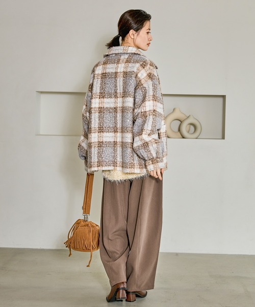 LAKOLE（ラコレ）の「フリンジ2WAY巾着ショルダーバッグ / 595404（ショルダーバッグ・レディース・キャメル/オフホワイト・FREE）」の18枚目の写真