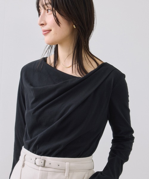 VIS(ビス)の「ドレープオフショルロンT/一部WEB限定カラー・イージーケア(Tシャツ/カットソー・レディース・オフホワイト/ブラック/ホワイト系その他5/ダークブラウン・FREE)」の10枚目の写真