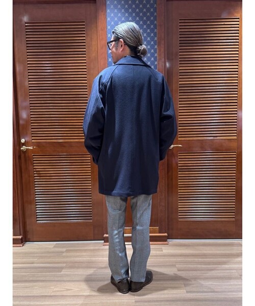 BROOKS BROTHERS(ブルックスブラザーズ)の「ウール/カシミヤ ラグランスリーブ ウォーキングコート(ステンカラーコート・メンズ・ネイビー/グレー・SMALL/LARGE/MEDIUM)」の3枚目の写真
