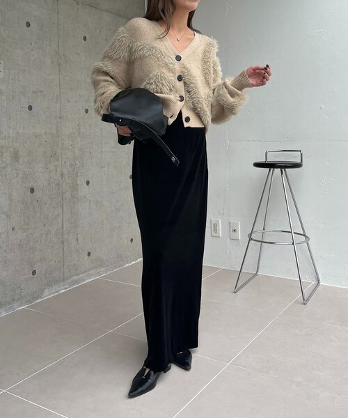 CAPRICIEUX LE'MAGE(カプリシューレマージュ)の「WAVEフェザーカーディガン(カーディガン/ボレロ・レディース・ベージュ/グレー/アイボリー・FREE)」の18枚目の写真