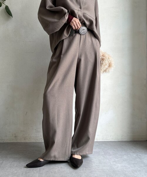 DouDou(ドゥドゥ)の「【WEB限定】ウール調フロントタックイージーパンツ(その他パンツ・レディース・ブラック/グレイッシュベージュ/ブラウン・FREE)」の9枚目の写真