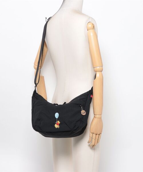 Manhattan Portage(マンハッタンポーテージ)の「DUET SHOULDER BAG NYLON TUSSAH QUILL 25 / POOH(ショルダーバッグ・レディース・ベージュ/ブラック・SMALL)」の18枚目の写真